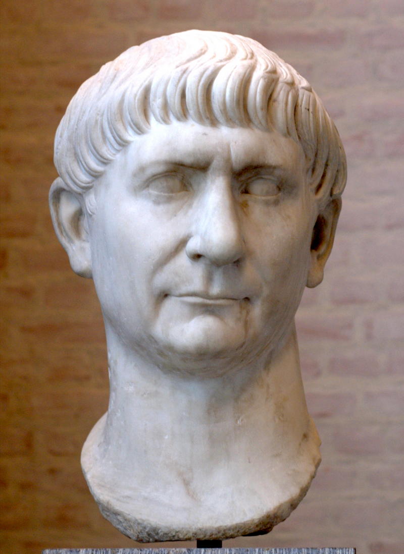 Cabeza de Trajano emperador romano. Itálica