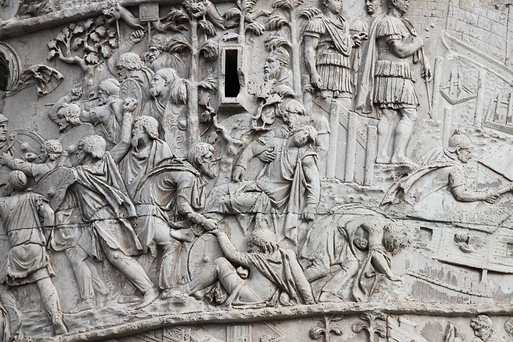 Relieve Decorativo Columna Trajana 1